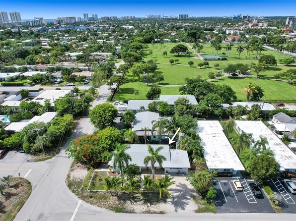 2416 SE 2nd St, Pompano Beach, FL 33062