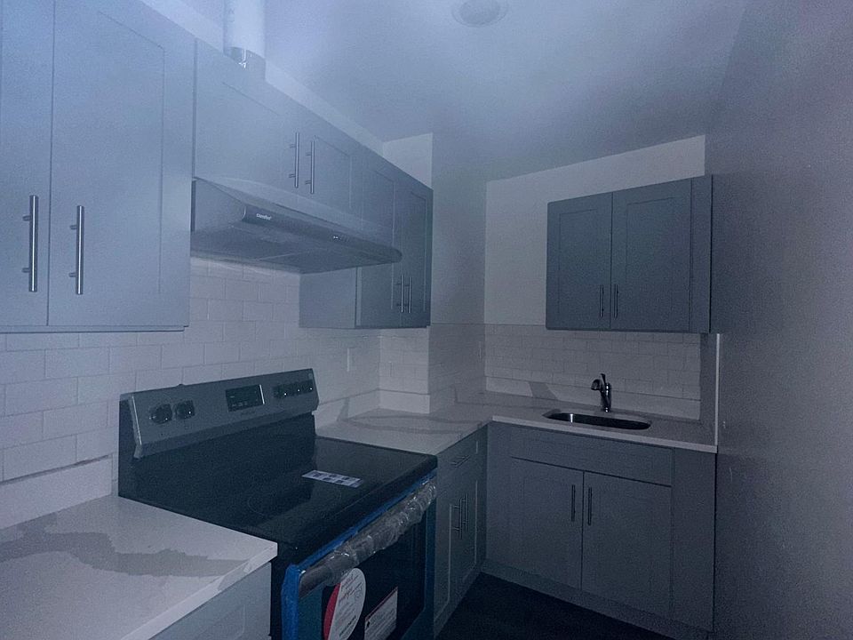 2nd image of 851 E 167th St #5A