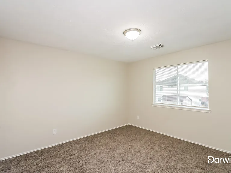 21910 Octavia Way — Photo 11