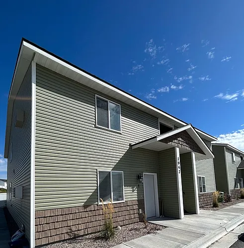 Floor plan 3 Bed 1 Bath Apt