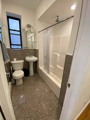 Rented by Best Apartments North Inc | media 23