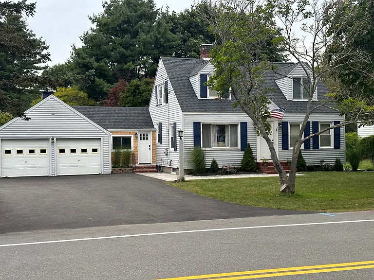 Black Point Rd — Photo 4