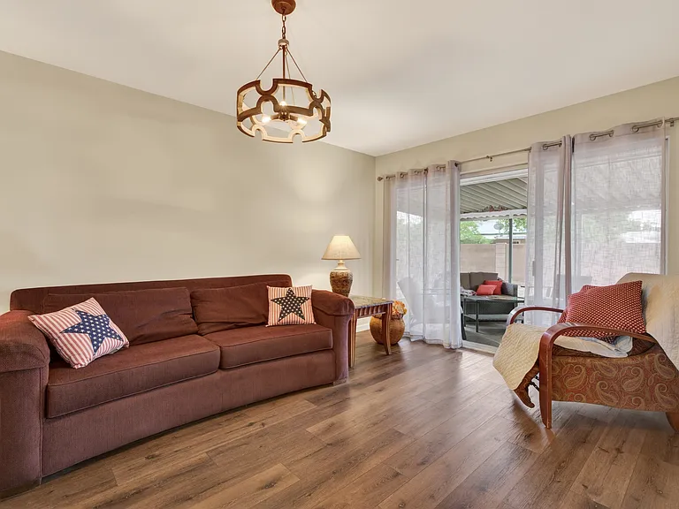 10135 W Andover Ave — Photo 26