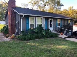 7724 James A Reed Rd, Kansas City, MO 64138