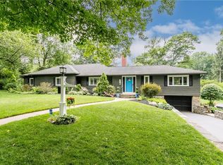 300 Alpine Dr, Rochester, NY 14618