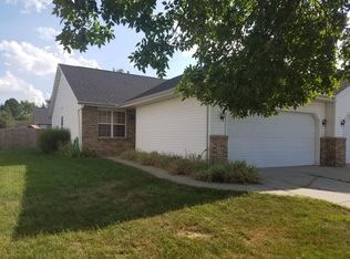 112 Eagle Ridge Dr, Chatham, IL 62629