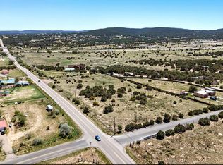 951 Mountain Valley Rd, Tijeras, NM 87059