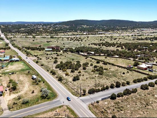 951 Mountain Valley Rd, Tijeras, NM 87059