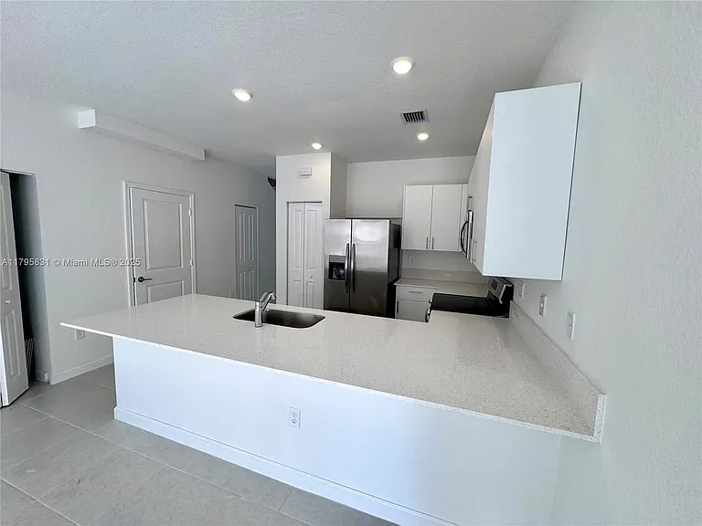 17854 SW 358th St — Photo 6