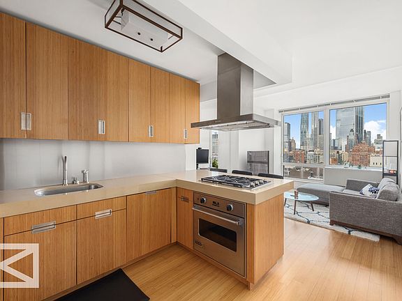 5th image of 450 W 17th St APT 1901