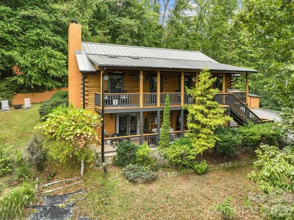 357 Rosewood Ln, Burnsville, NC 28714