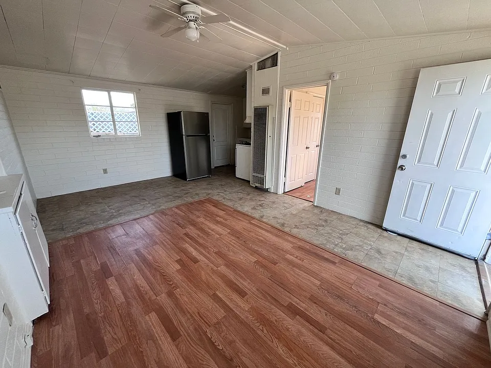 2528 N Fontana Ave