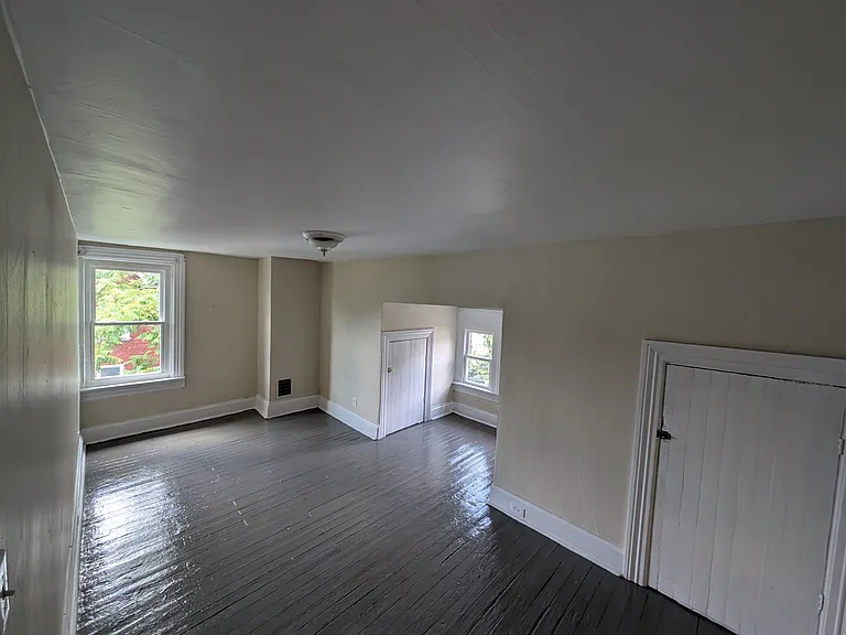 128 Charles St — Photo 13