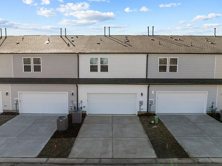 5615 Edessa Ave — Photo 23