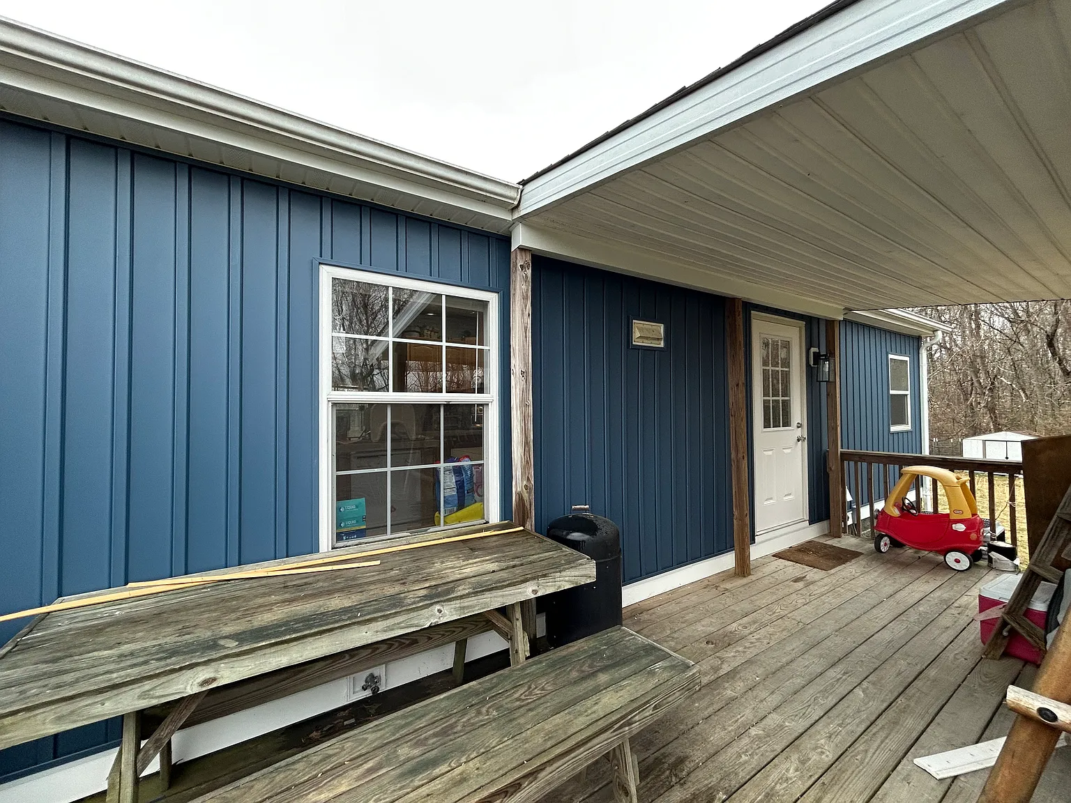 4 bed, 2052 sqft, $2,090 — Photo 2