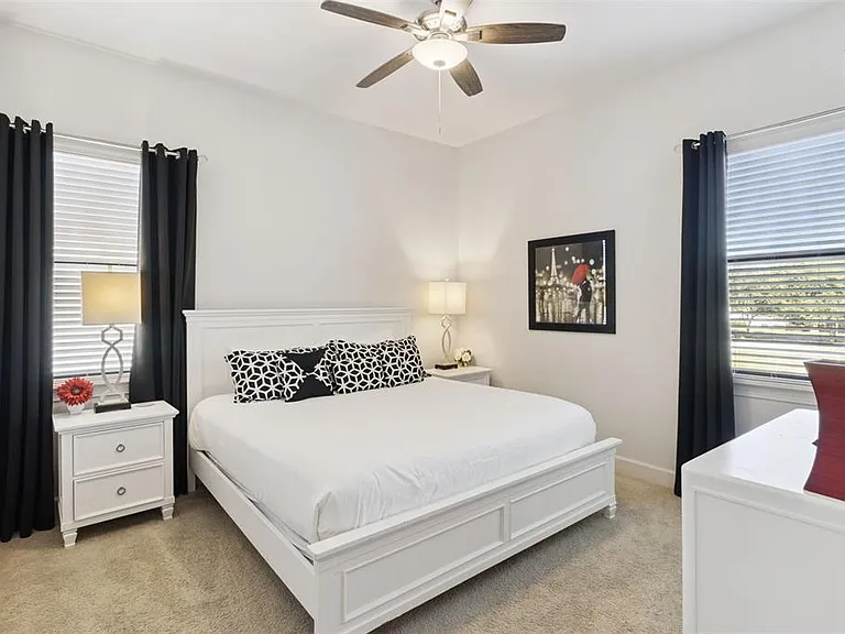 7423 Sparkling Ct — Photo 21