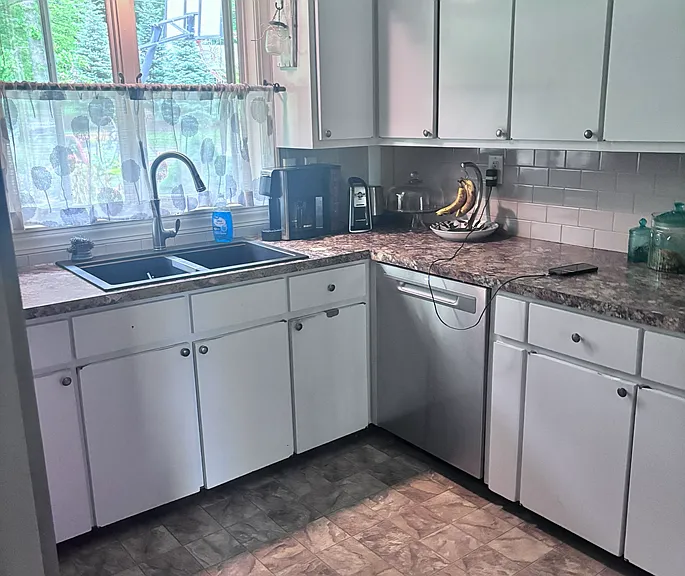 107 Rocky Hill Rd — Photo 3