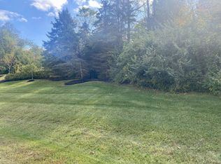 4253 Pine Tree Pl, Springfield, OH 45504