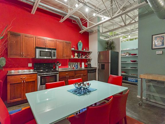 2nd image of 309 Church St APT 201