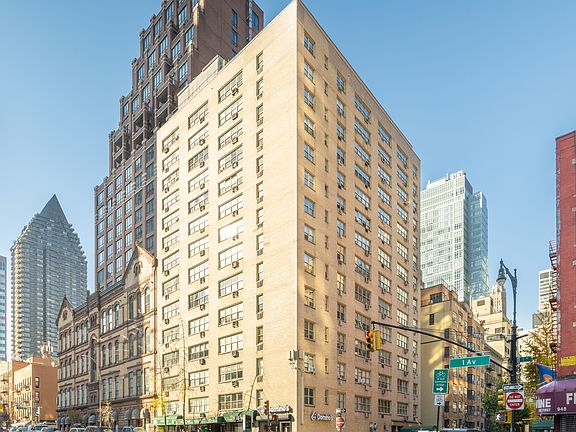 2nd image of 350 E 52nd St APT 2E