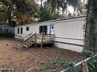 16 Youmans Dr, Beaufort, SC 29907