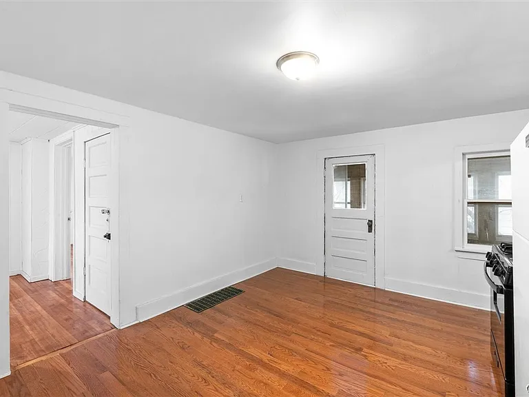 104 Kincaid Ave — Photo 20