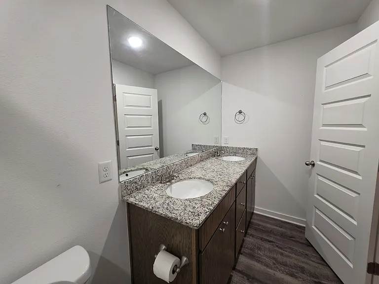 320 Westbrook Ct #1 — Photo 14