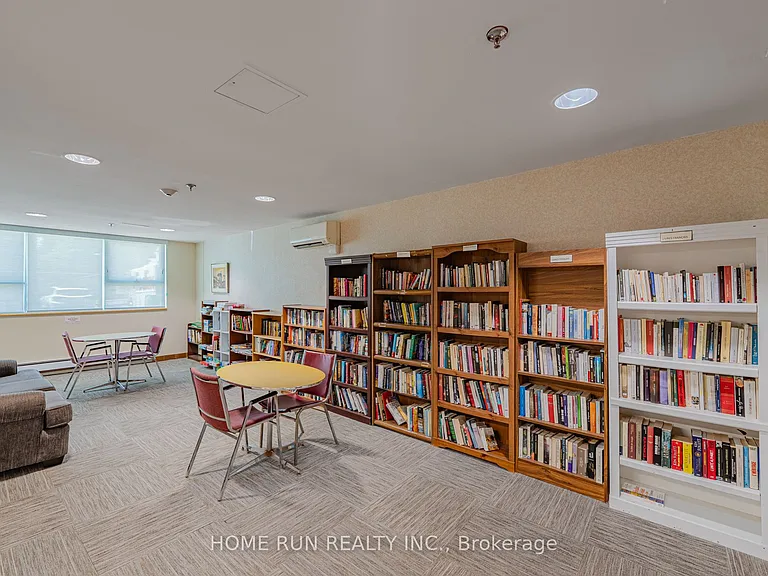 555 Brittany Dr #1111 — Photo 16