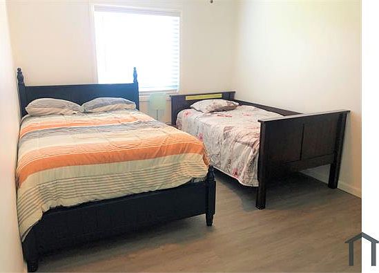 5th image of 5496 Imperial Ave #9