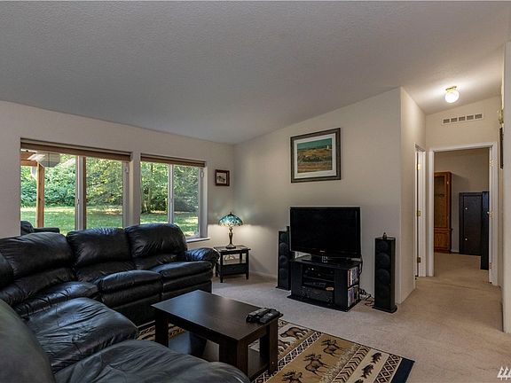 4th image of 8314 143rd St NW