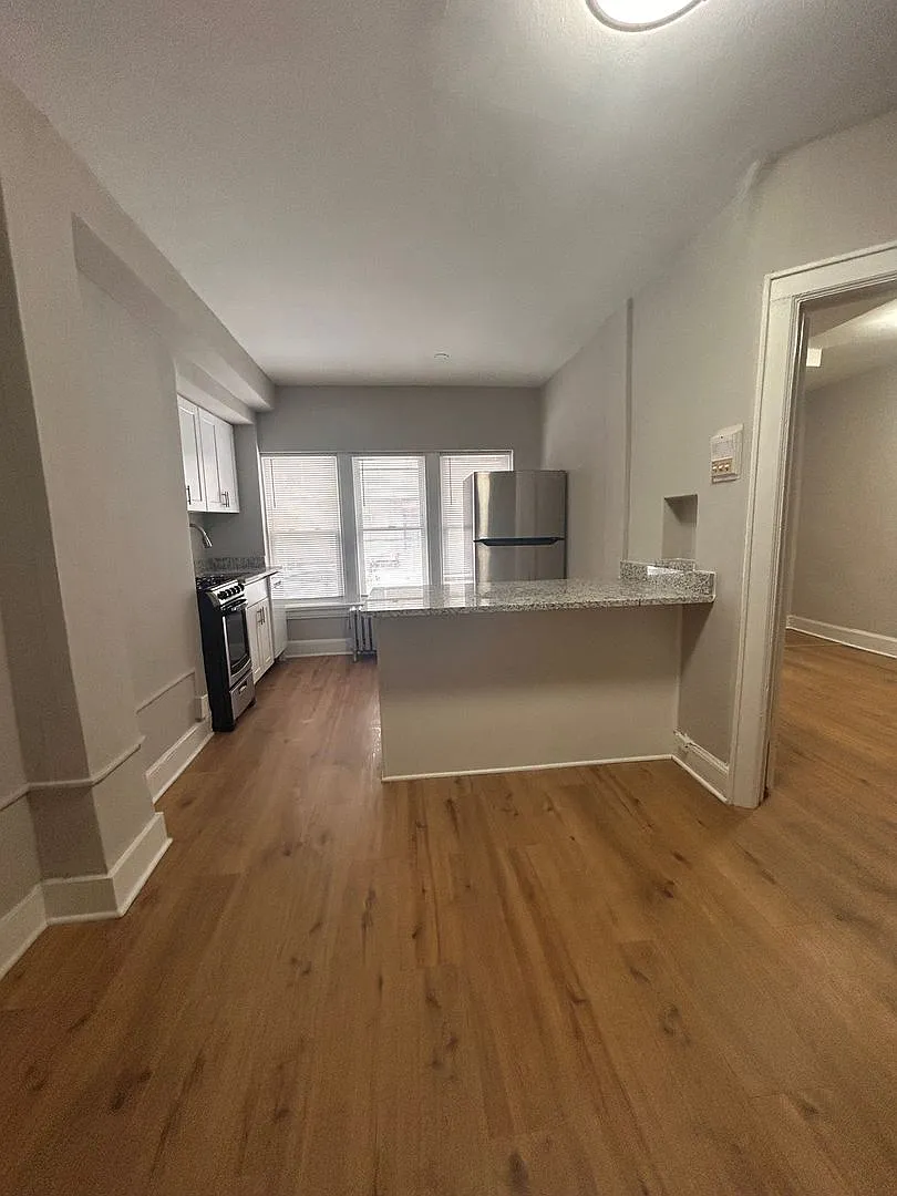1521 N. Franklin Place — Photo 1