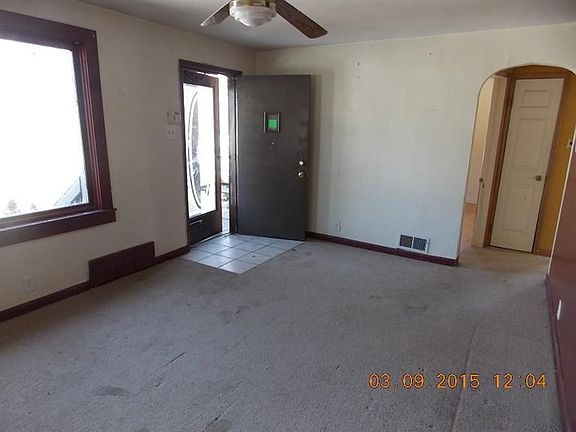 4th image of 416 Koch Ave