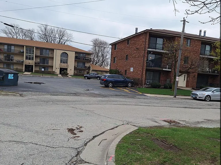 10501 S Highland Rd #104C — Photo 20