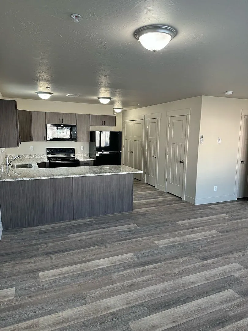 G3581RO — Photo 3