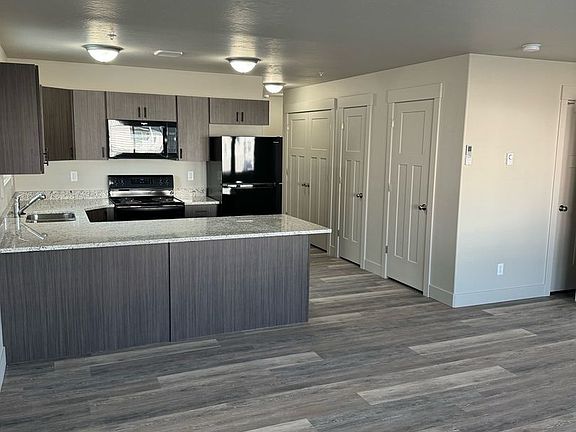4th image of 3581 E Gample Ave #1