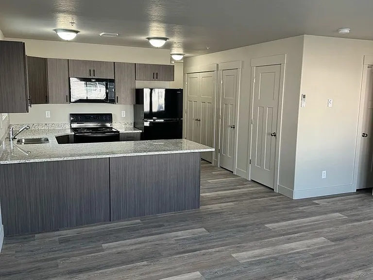 G3581RO — Photo 3