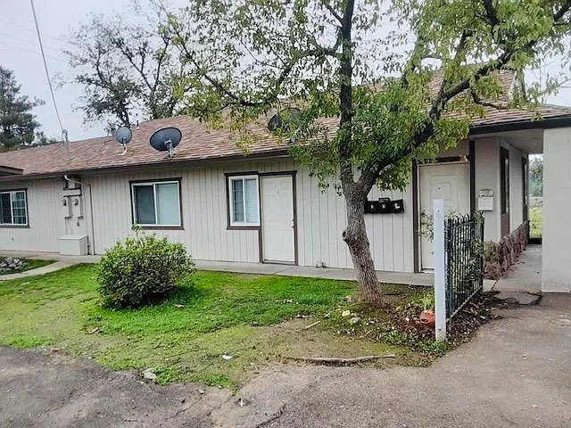 Studio, 600 sqft, $1,050 — Photo 3