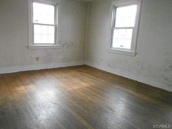 3rd image of 1700 N 24th St