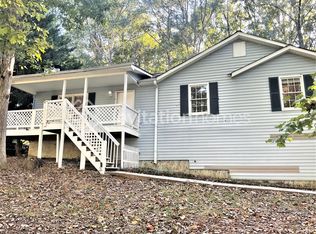 422 Indian Creek Dr, Powder Springs, GA 30127