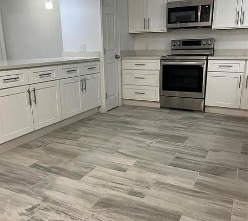 2nd image of 4423R Trail Lake Ln