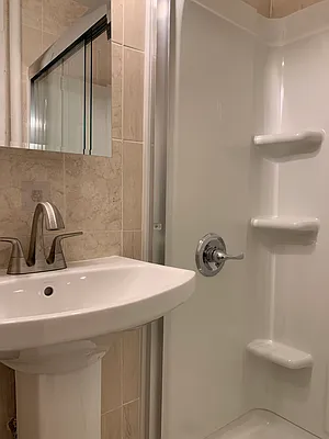 Rented by Bond New York | media 11