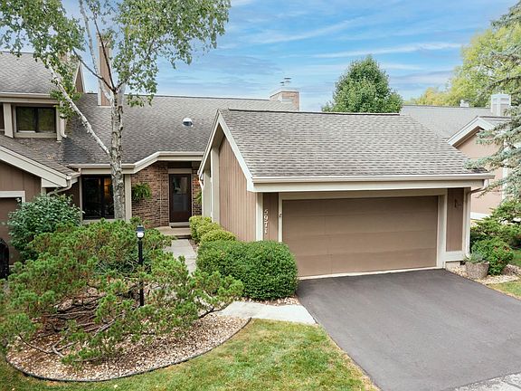 4th image of 5971 Woodcreek Ln