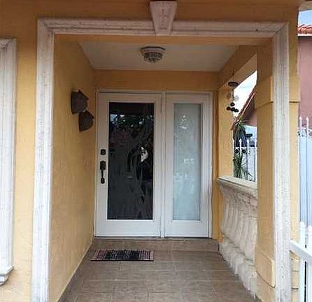 2nd image of 10335 NW 128th Ter