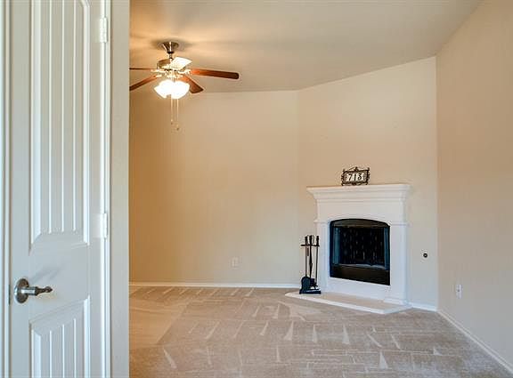 3rd image of 713 Becard Dr