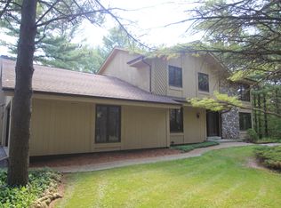 S34W32745 Sierra Pass, Dousman, WI 53118