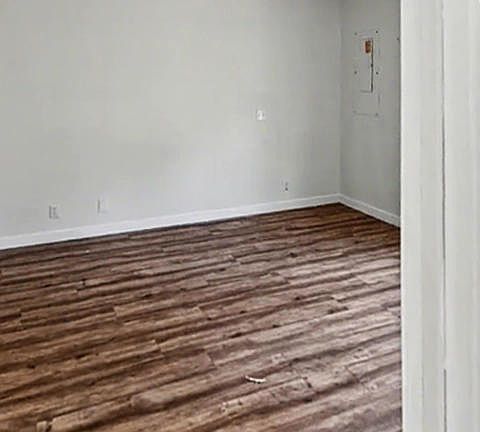 5th image of 4126 Ginnett Rd