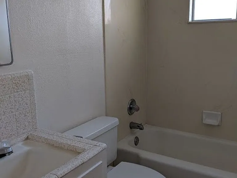 1227 E Drachman St — Photo 10