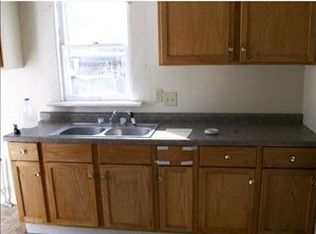 1226 Queen St, South Bend, IN 46616