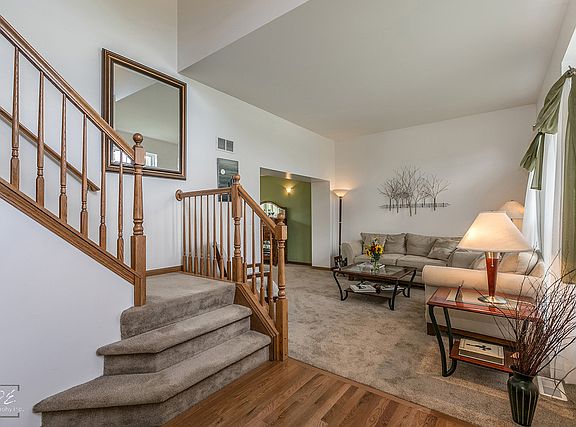 4th image of 2647 Barrington Dr