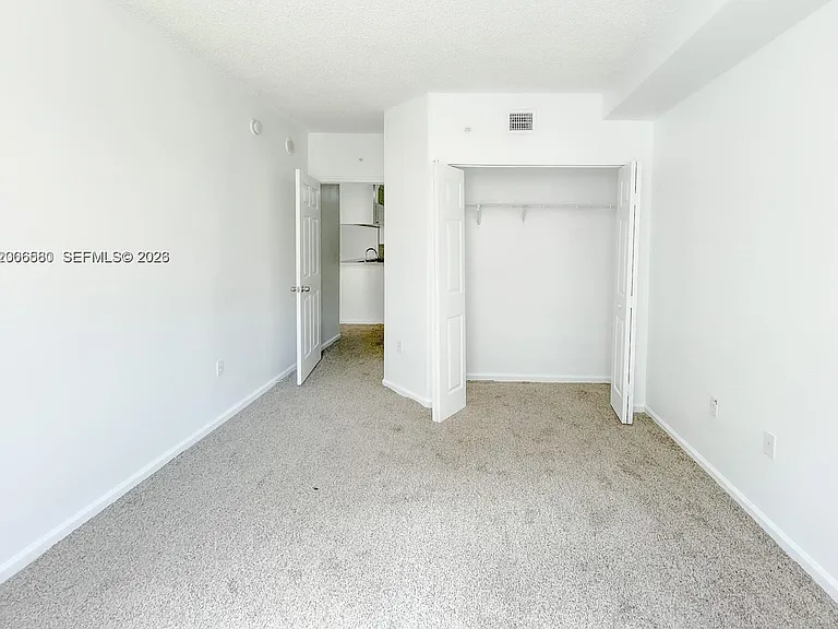 17150 N Bay Rd #2602 — Photo 27